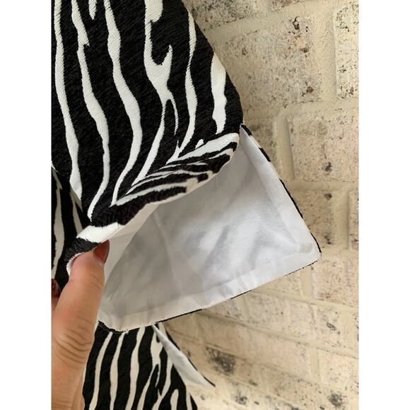 Grace Chuang Jacket in Zebra Print-Size XL-Style JA417-NWT - Picture 2 of 9
